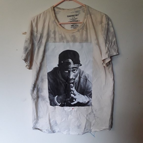 Other - 2 pac tee shirt